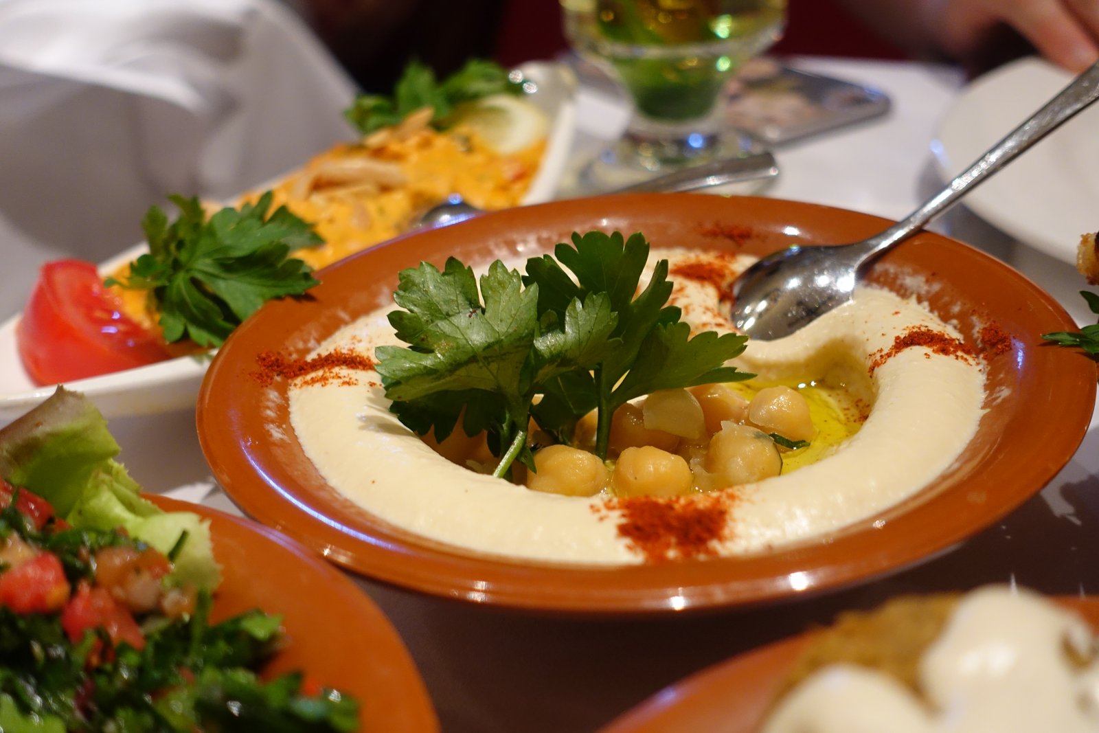 Restaurant zurich le cedre hummus