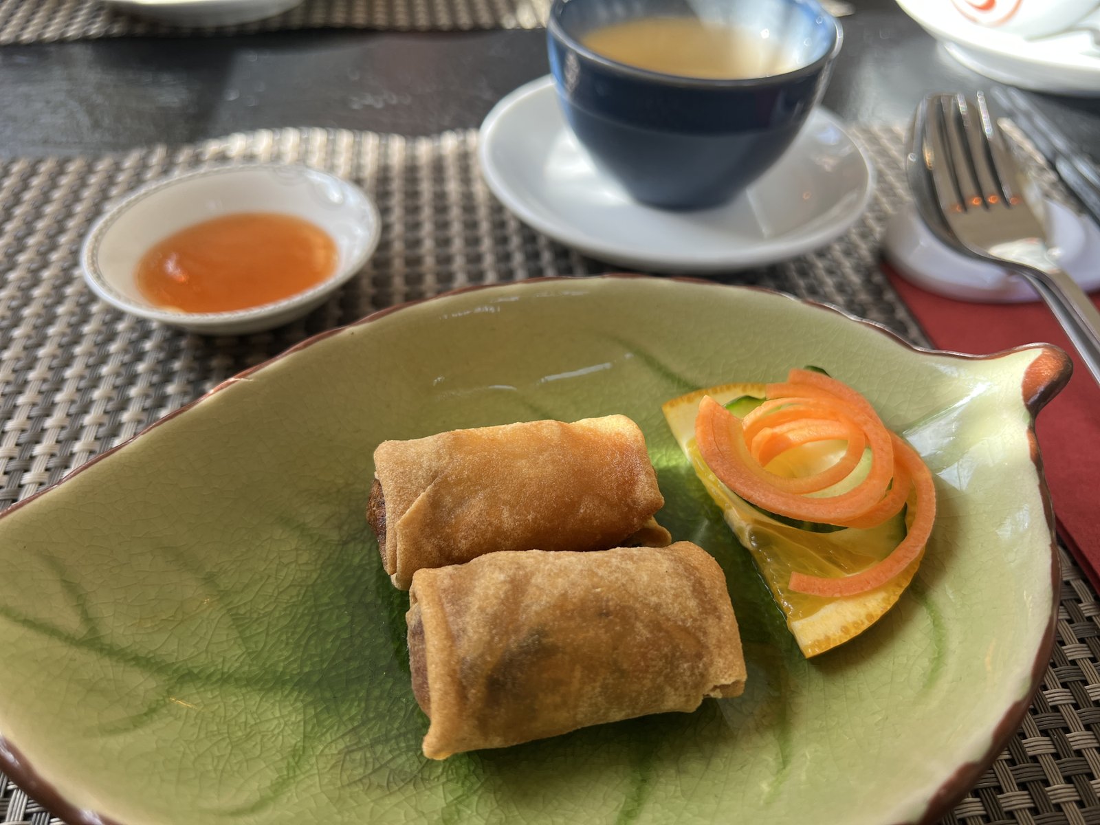 restaurant uster sakura frühlingsrollen