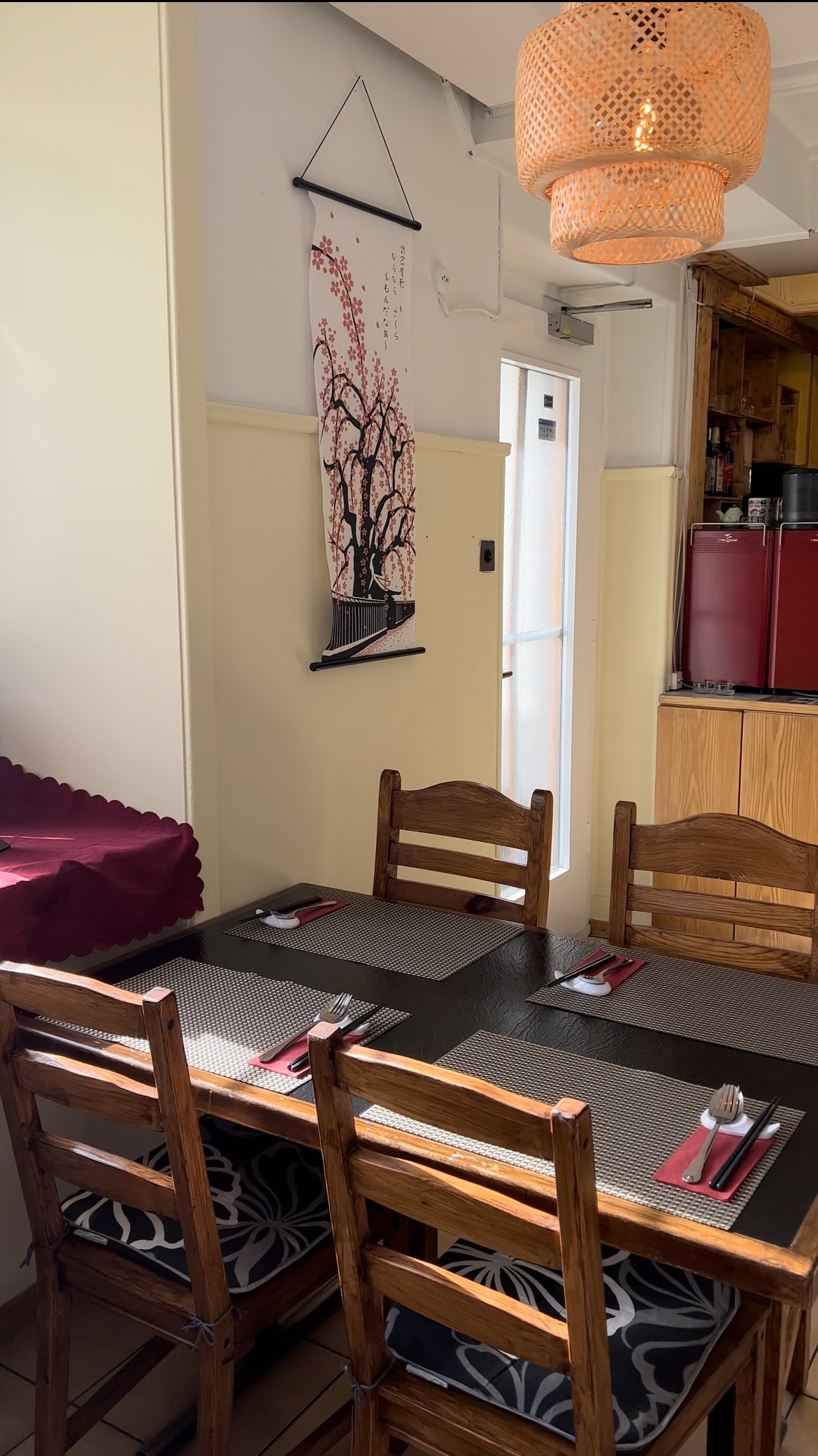 restaurant uster sakura innen