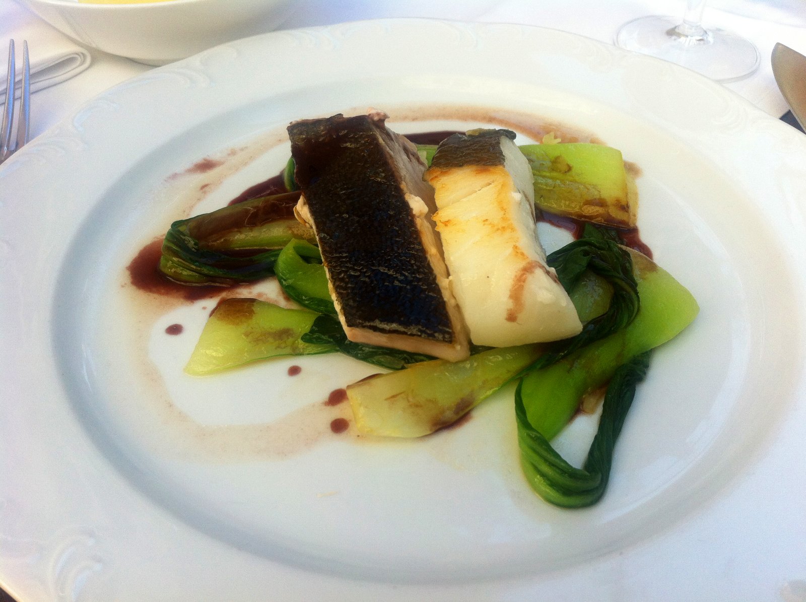 kaisers reblaube weisser thunfisch kabeljau pak choi