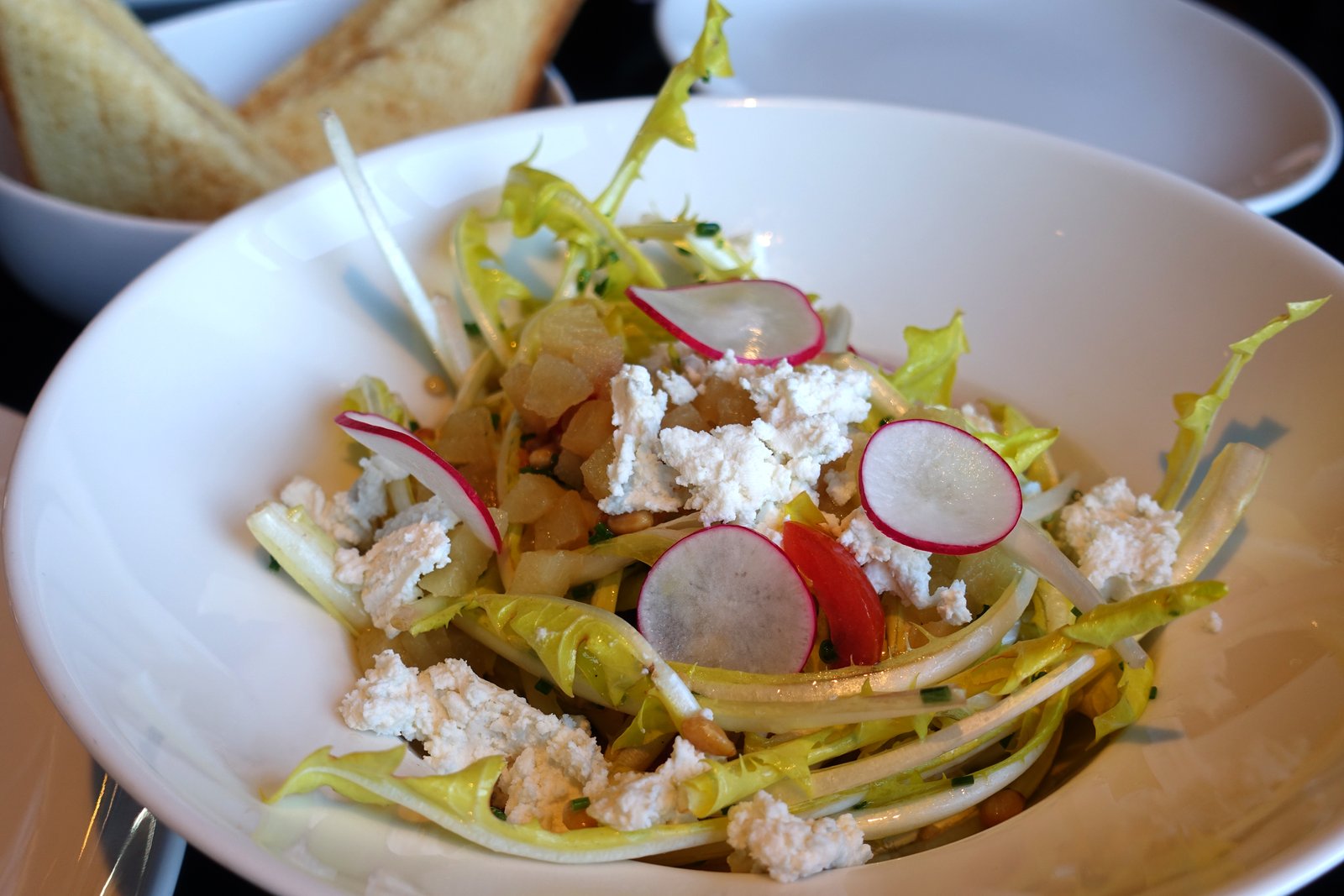 Restaurant bar george loenzahnsalat