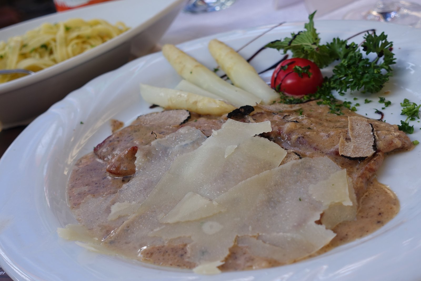 Restaurant bergdietikon il tartufo kalbsschnitzel parmesan truffel